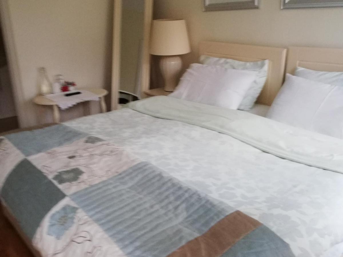 The Vee Guest Accommodation Γουότερφορντ Εξωτερικό φωτογραφία