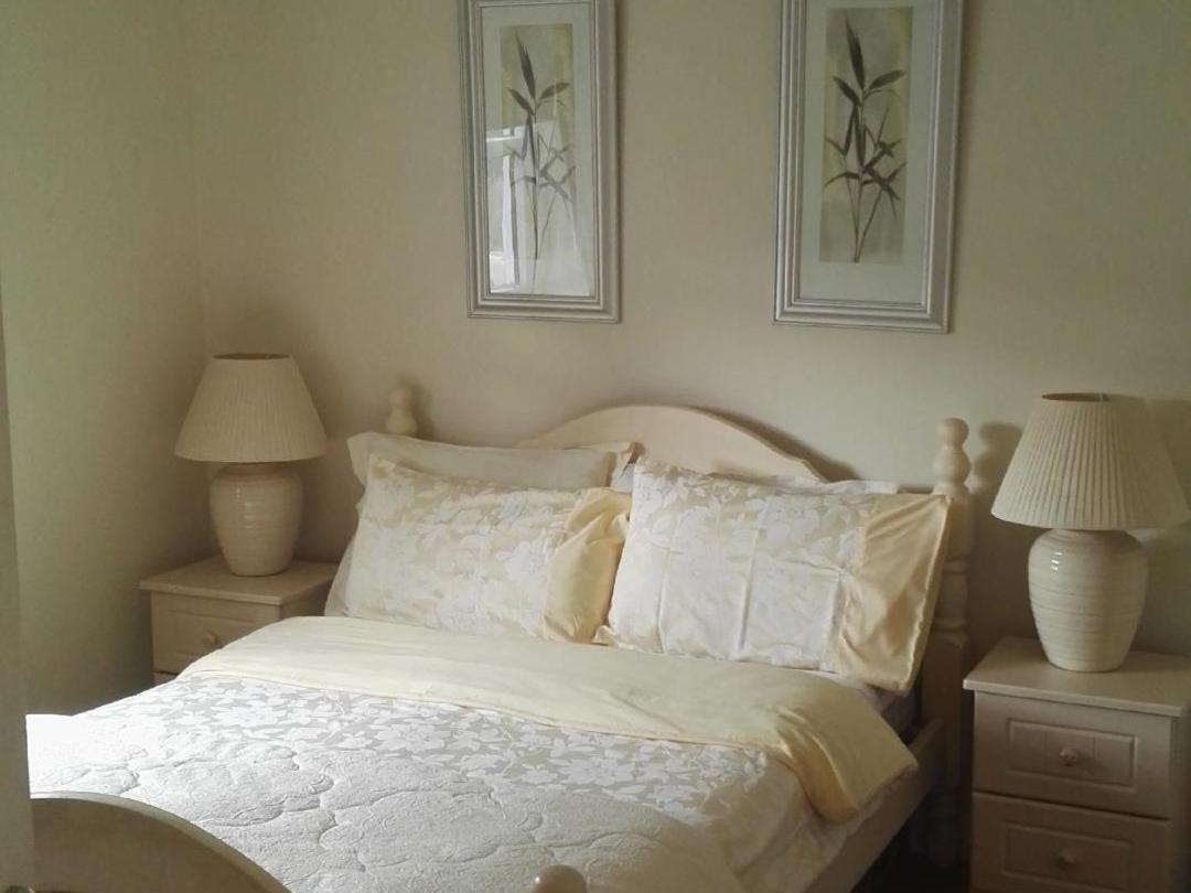 The Vee Guest Accommodation Γουότερφορντ Εξωτερικό φωτογραφία